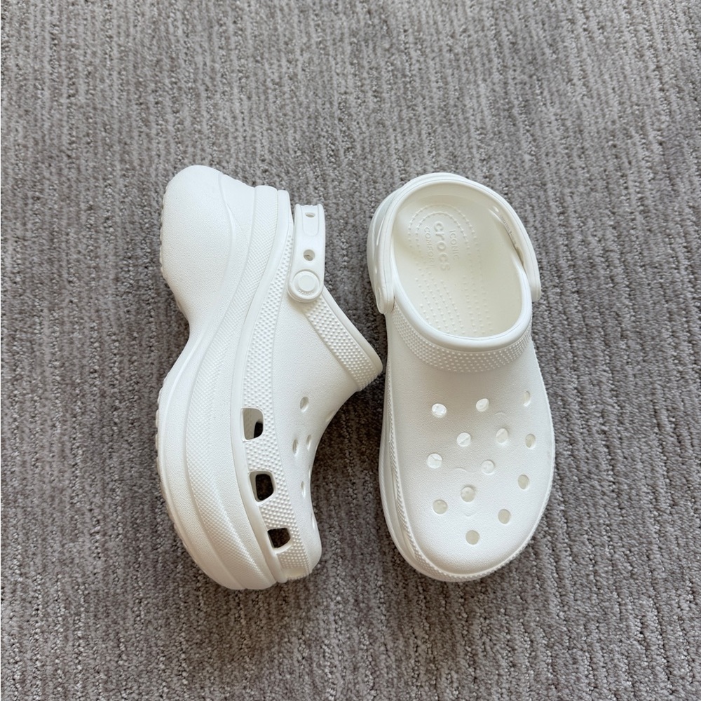 Crocs Classic Bae Clog - Size 6